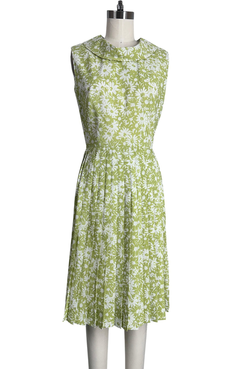 1960s Mod Midi Dress White Daisy Print Green | Stacy Ares Vintage Thirteen Vintage 1960s Mod Midi Dress White Daisy Print Green | Stacy Ares Vintage Thirteen Vintage
