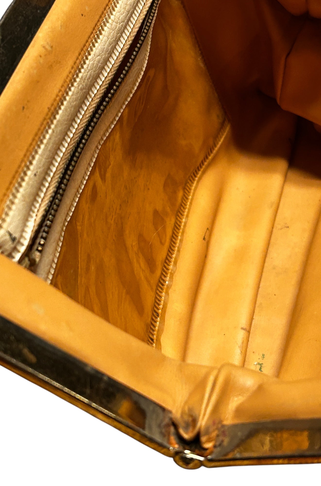 Vintage - Flowers Pattern Carpet Handbag ( Sold AS IS )