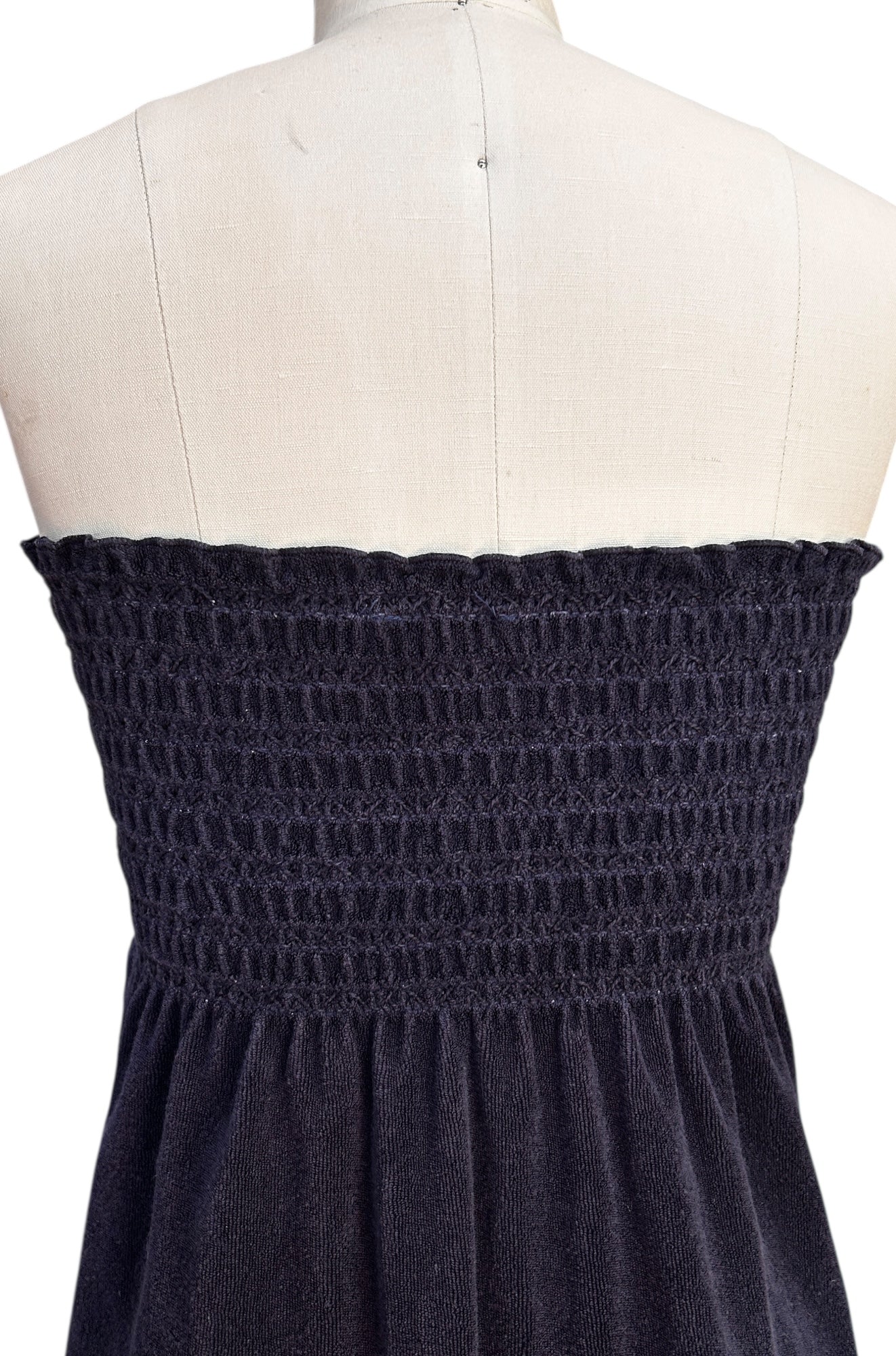 juicy couture beach dress Pre-Owned Towels Smocked Strapless Mini – Thirteen Vintage Uniforms and made to shine Manchester Color:Mauve Sweater