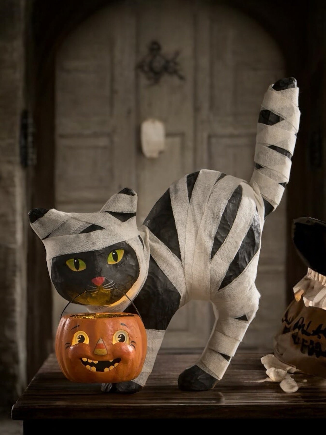 Bethany Lowe Design - Mummy Kitty Paper Mache