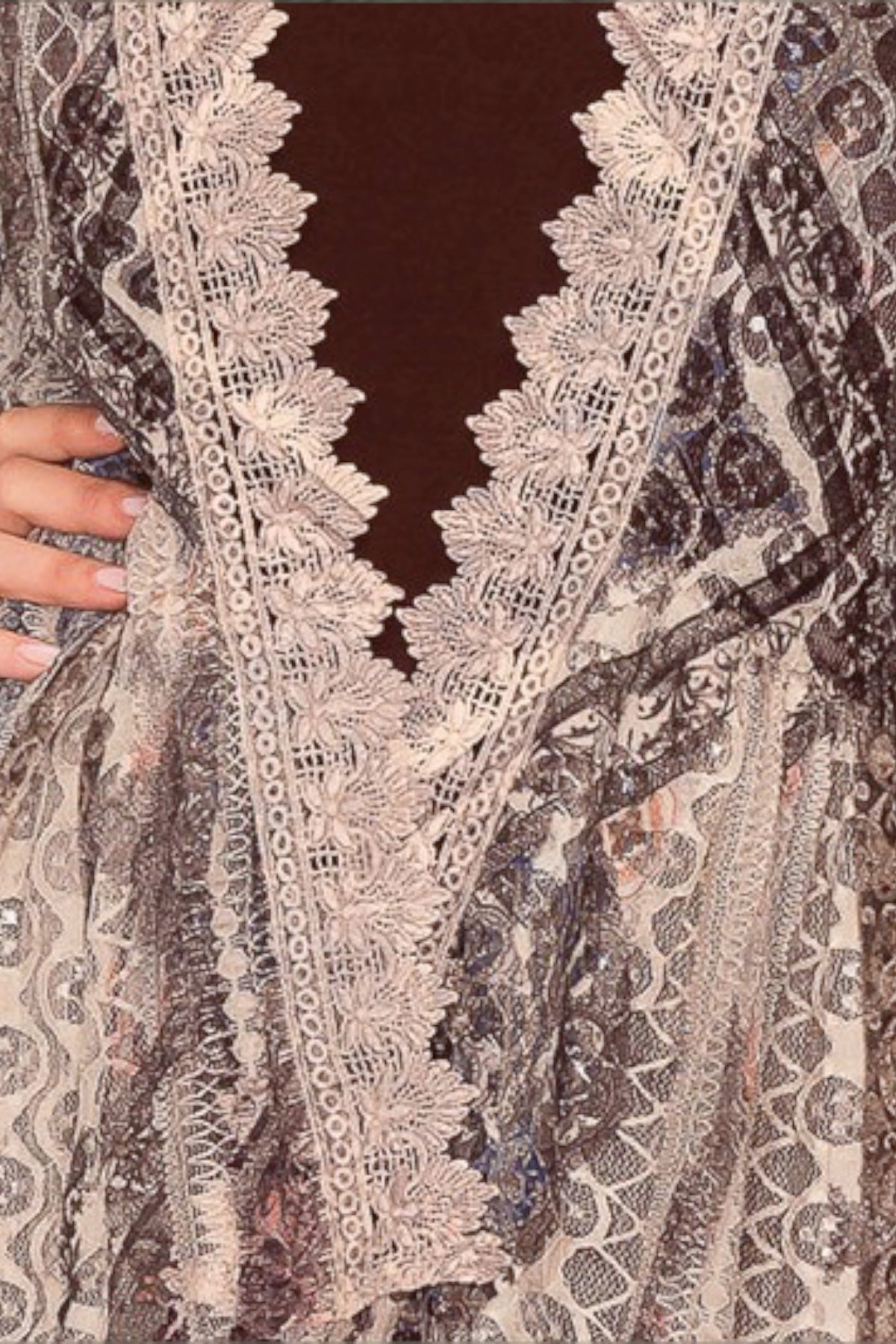 Mona Diamond & Flower Pattern Lace Tulle Trim Cardigan