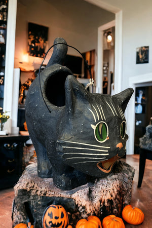 Bethany Lowe Designs - Scaredy Sassy Cat Bucket