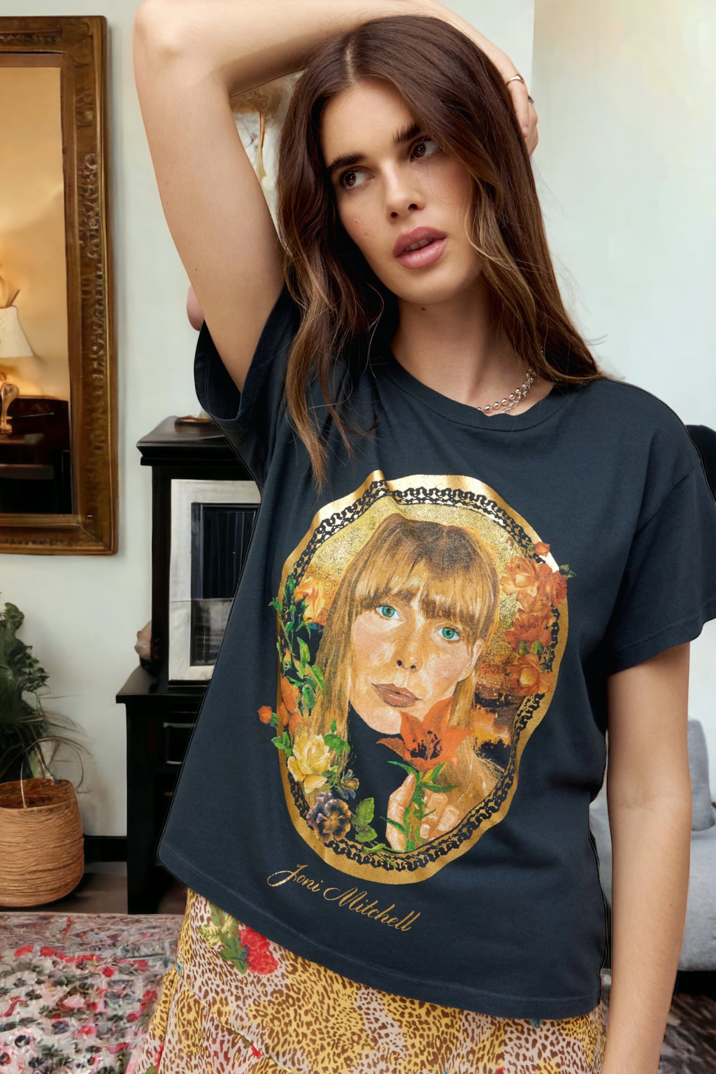 Daydreamer LA - Joni Mitchell PAINTING WITH FLOWERS SOLO TEE