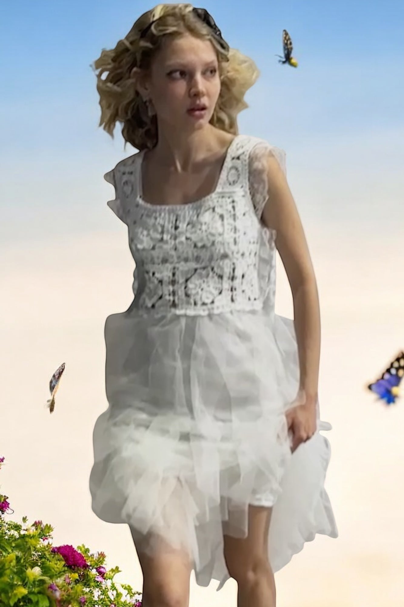 Belle CrochetFlowerPattern With Lace Trim & Bow Accent Cropped Top