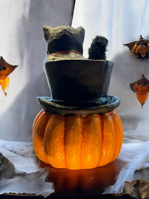 Bethany Lowe  - Top Hat Surprise Jack O'lantern