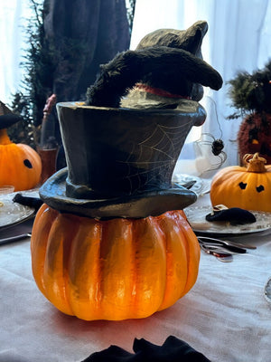 Bethany Lowe  - Top Hat Surprise Jack O'lantern