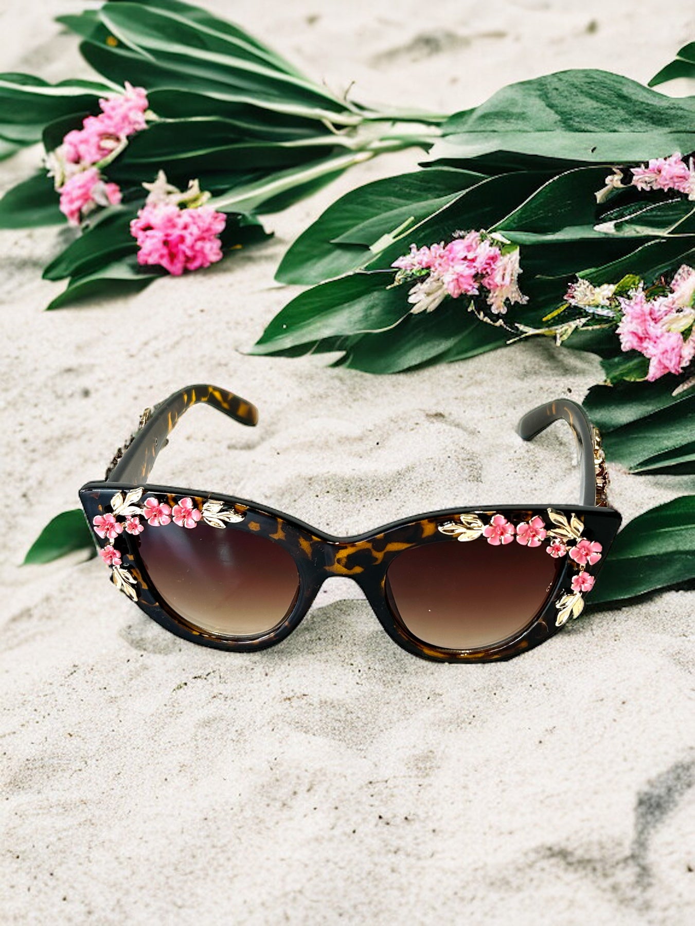 Mya Flowers Embellished Cat Eye Sunglasses